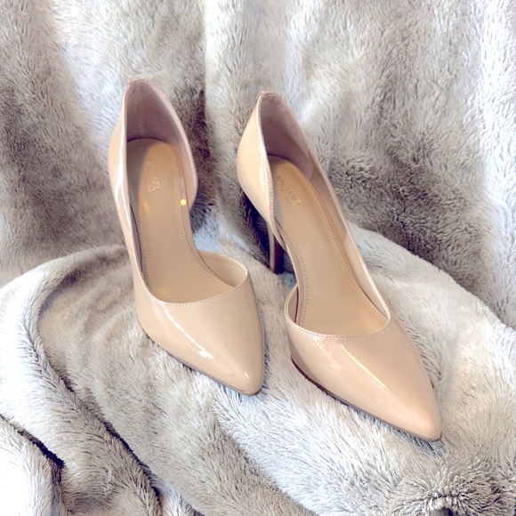 Michael Kors size 7 shoes (brand new) - Picture 3 of 3